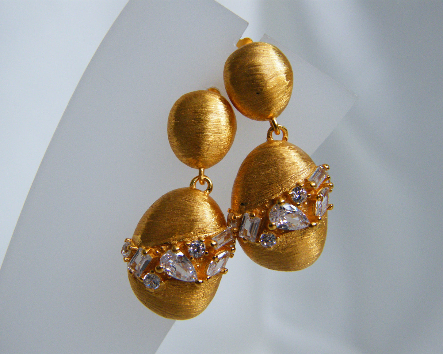 Luna Textured Drop Earrings