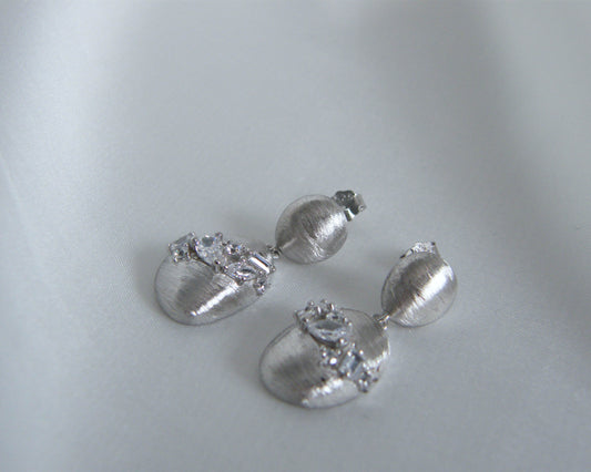 Luna Textured Drop Earrings