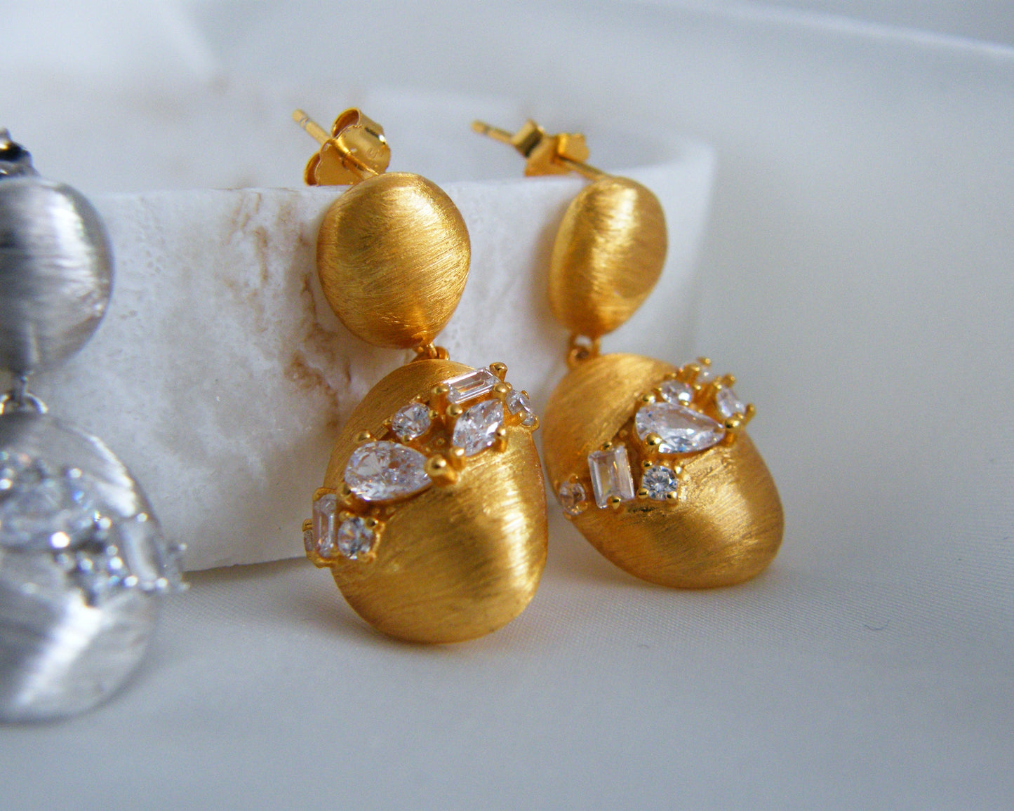 Luna Textured Drop Earrings