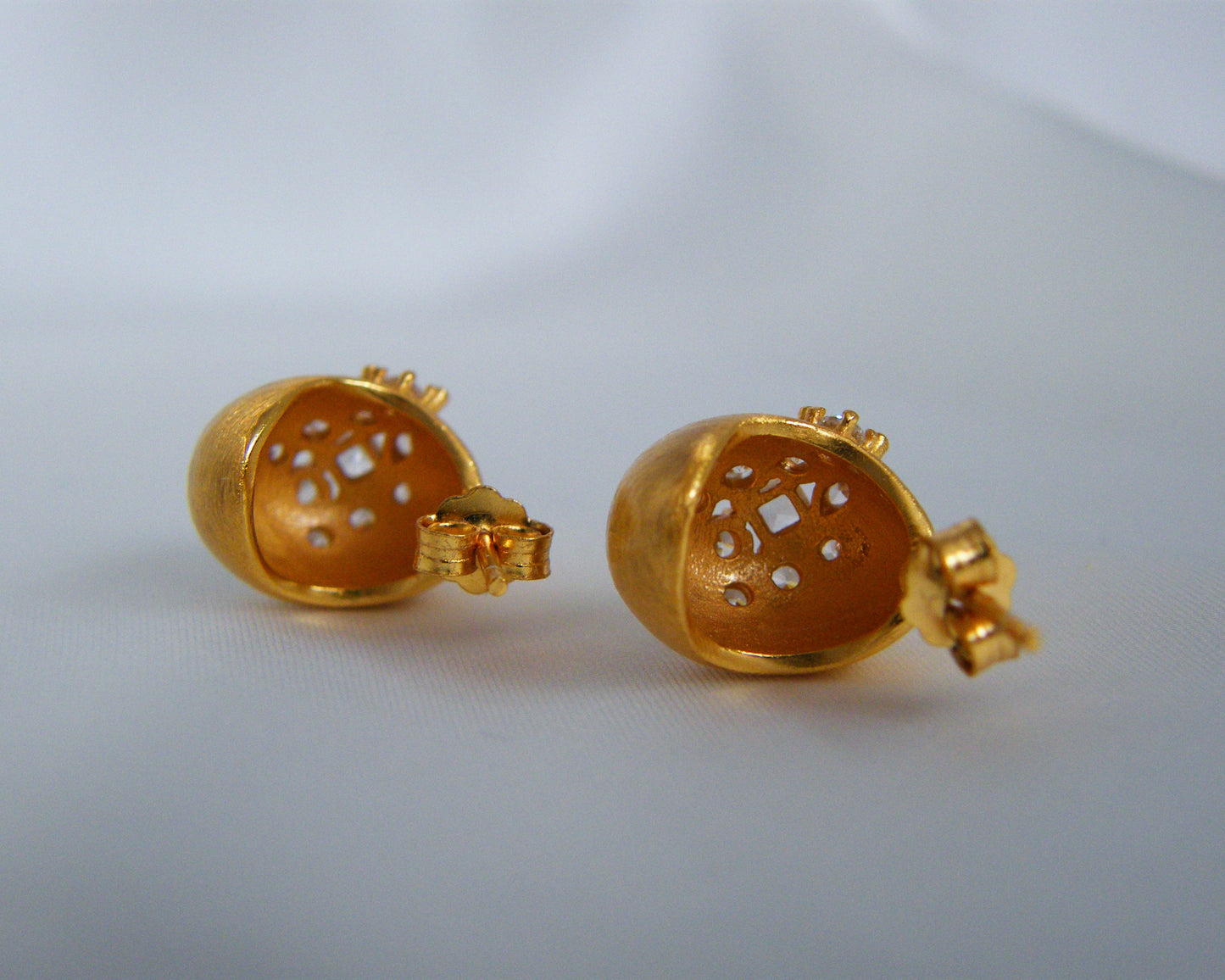 Dome Cluster Stud Earrings