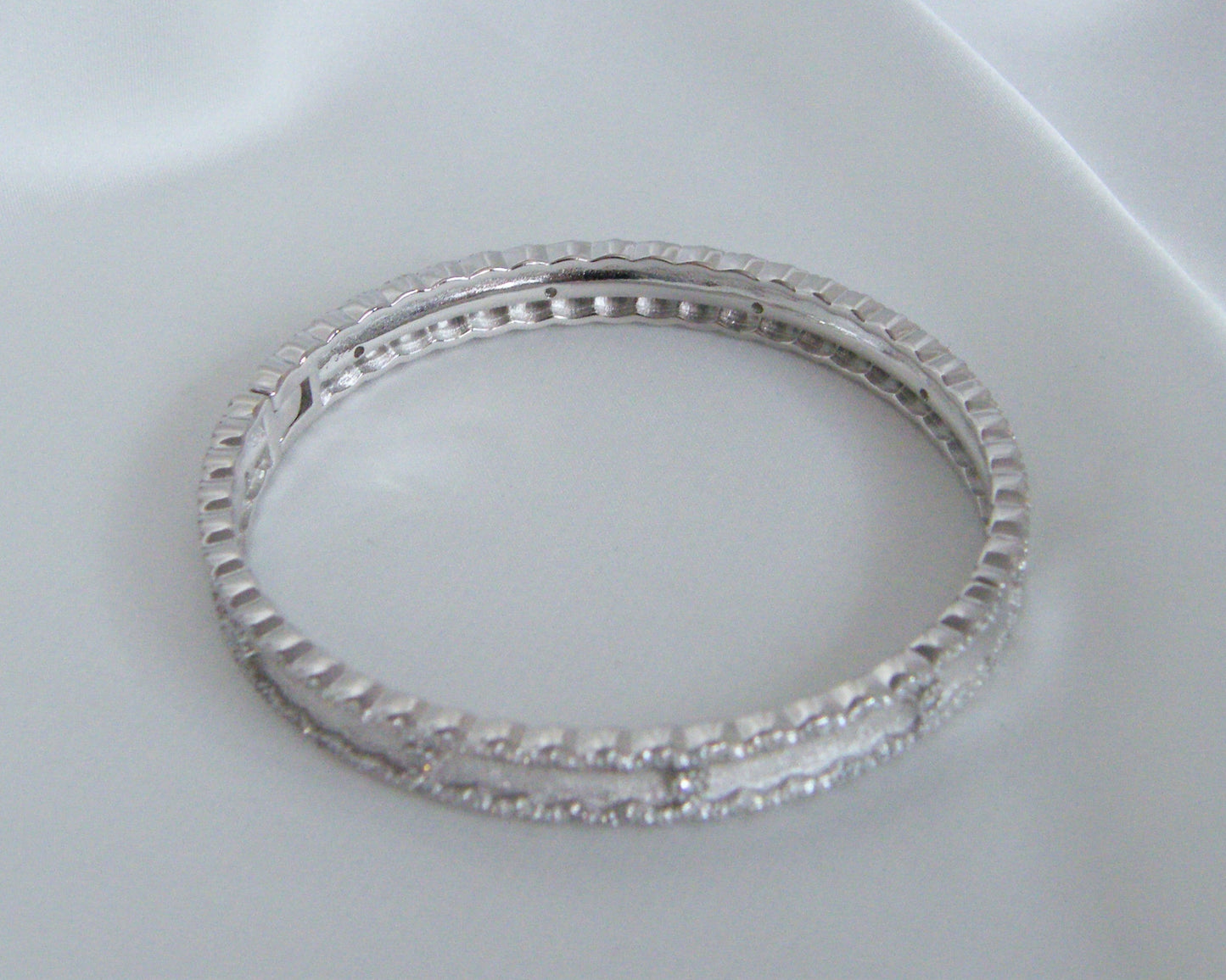 Lustre Line Bangle
