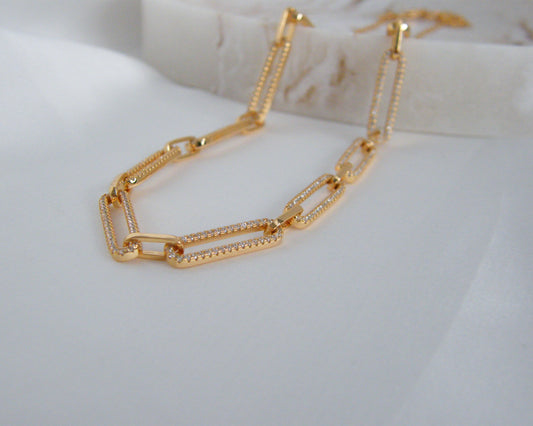 Serene Link Necklace