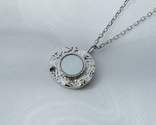 Aurora Mother of Pearl Necklace