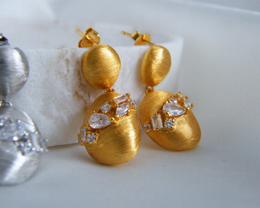 Luna Textured Drop Earrings