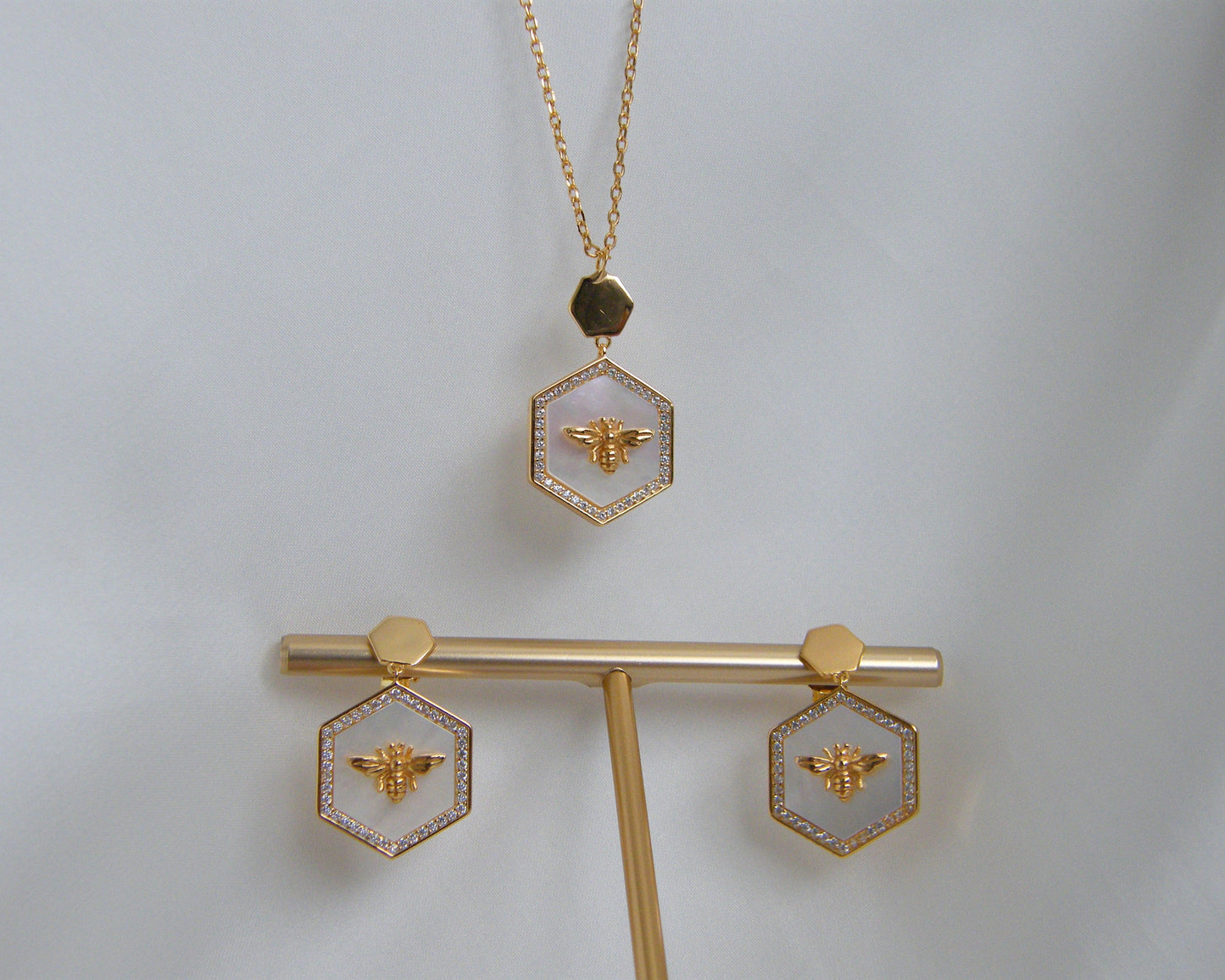 Honey Reverie Necklace