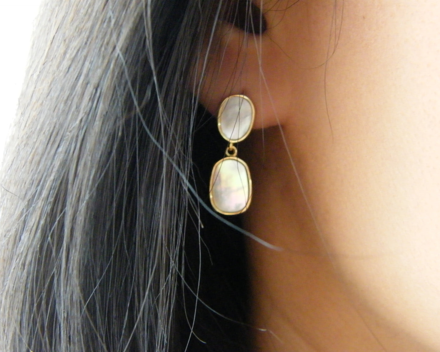 Isla Mother of Pearl Drop Earrings