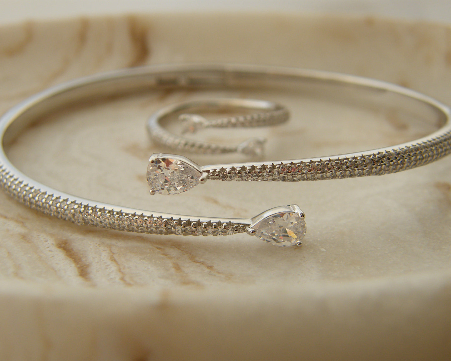 Radiance Set (Bangle & Ring)