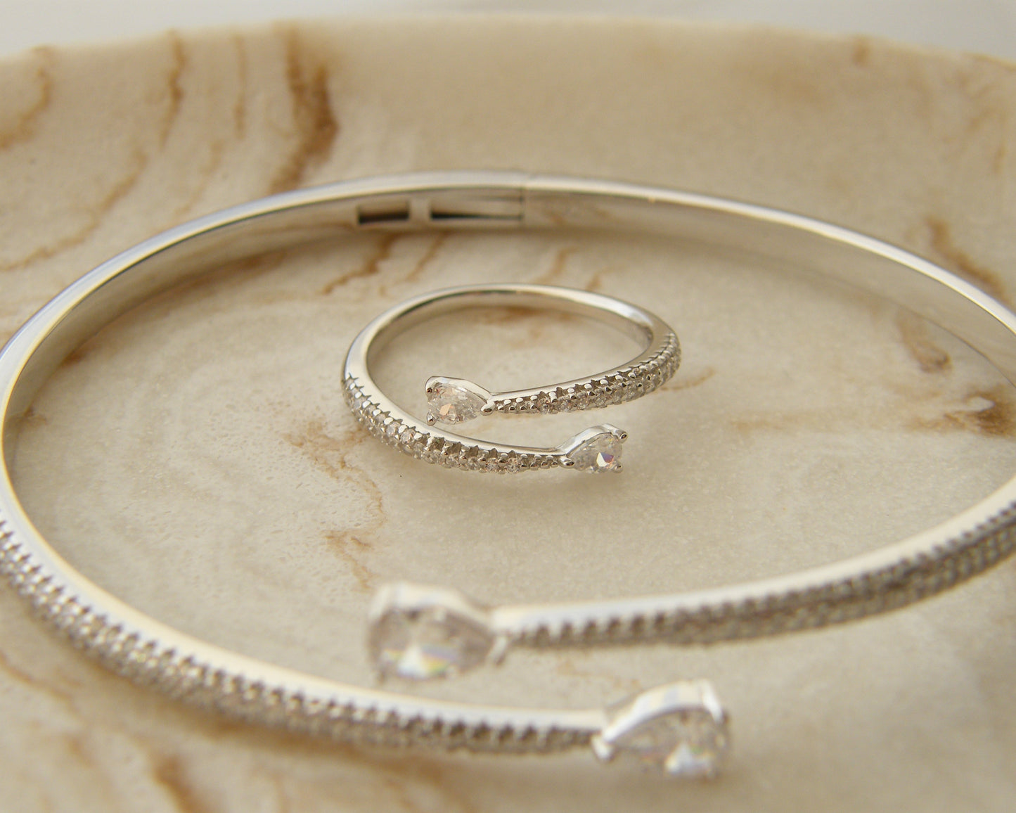 Radiance Set (Bangle & Ring)