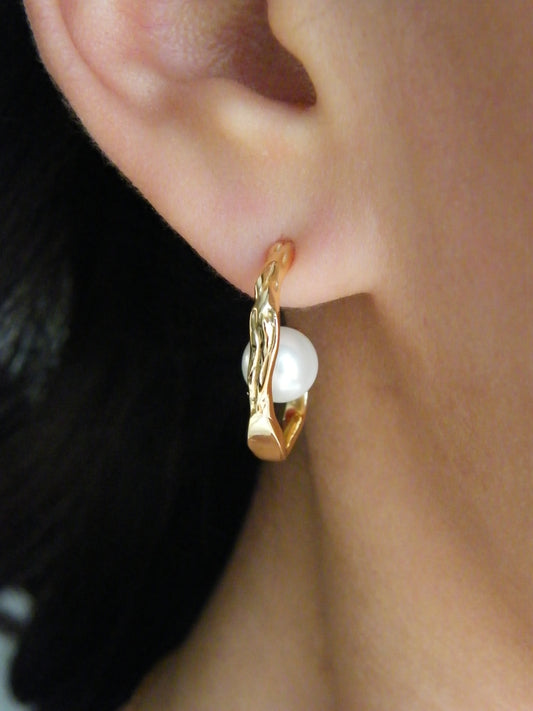 Muse Pearl Hoops