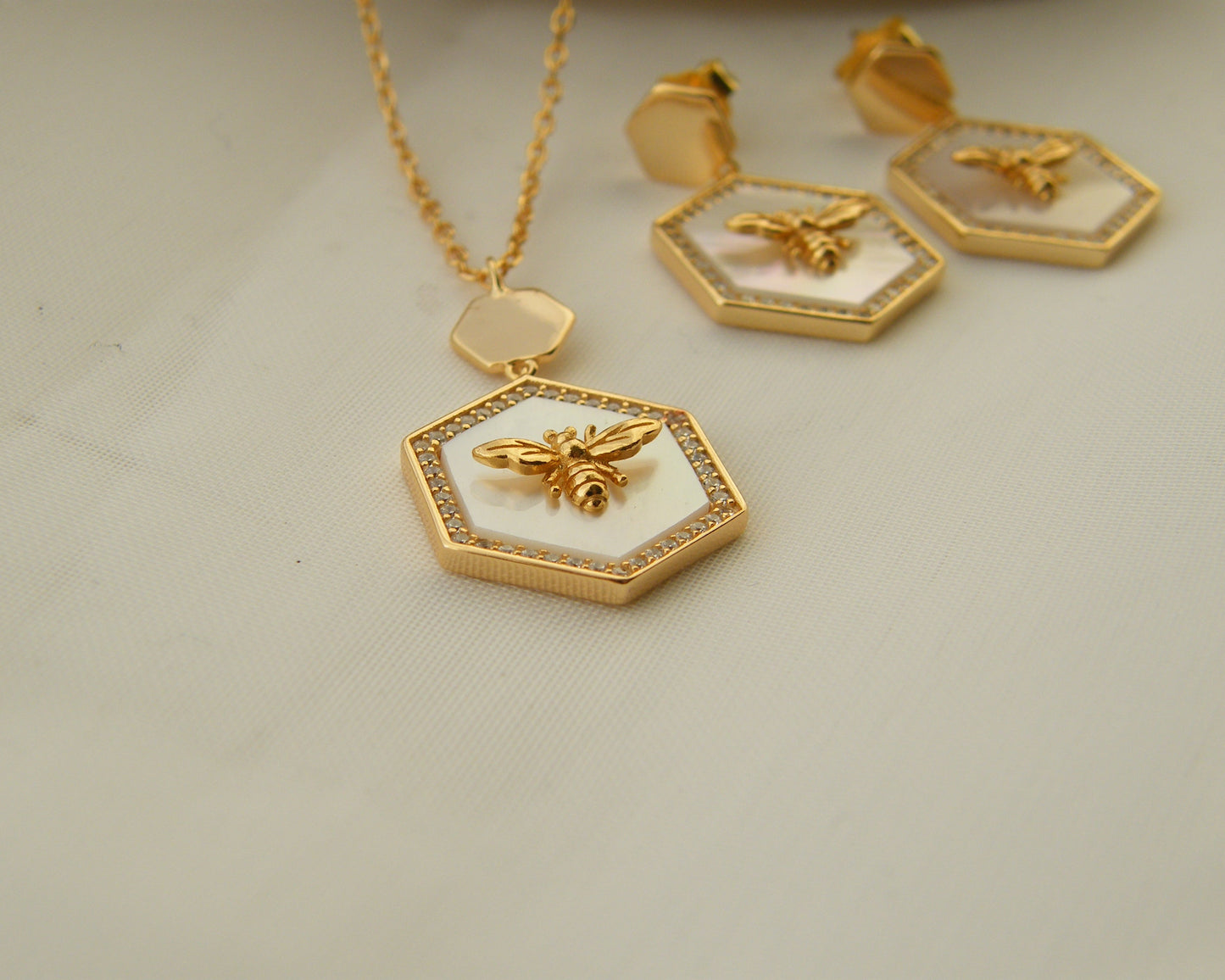 Honey Reverie Necklace