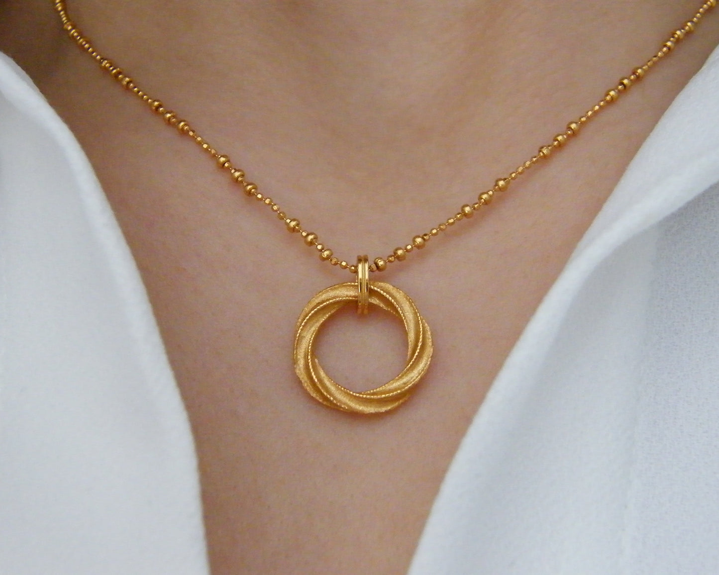 Eterna Twist Necklace