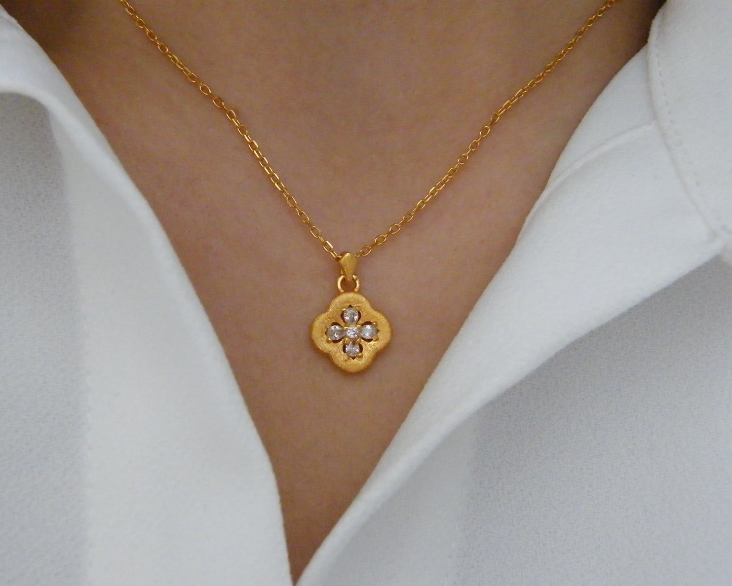 Clovera Necklace