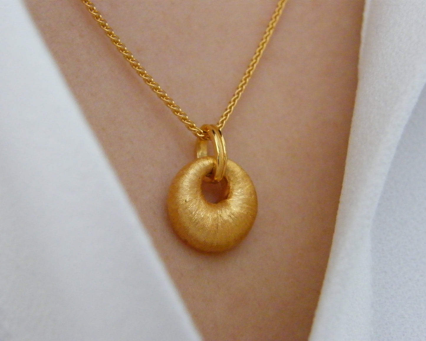 Cassi Aurea Pendant Necklace