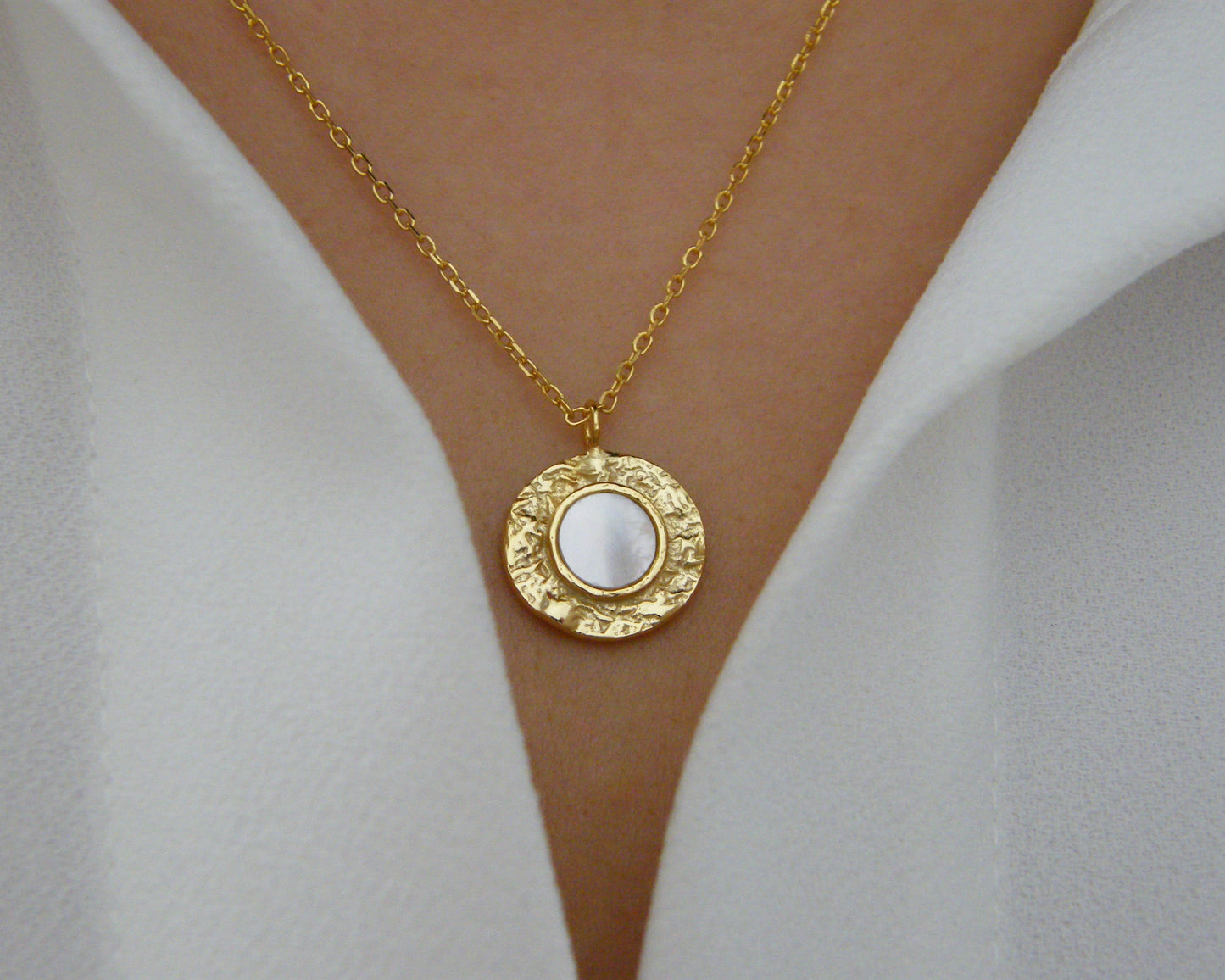 Aurora Mother of Pearl Necklace